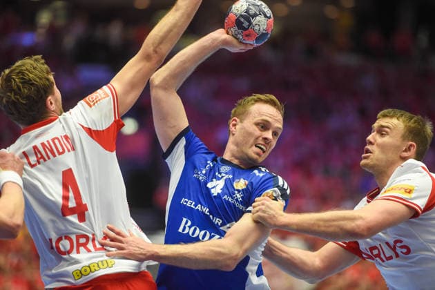 Handball I Men I European Championship 2026 I Semi-final I Denmark Iceland I 30 01 2026 from left Magnus Landin Jacobsen 4, Denmark , Omar Ingi Magnusson 14, Iceland , Thomas Arnoldsen 42, Denmark Copyright: xLobeca JanxKirschnerx