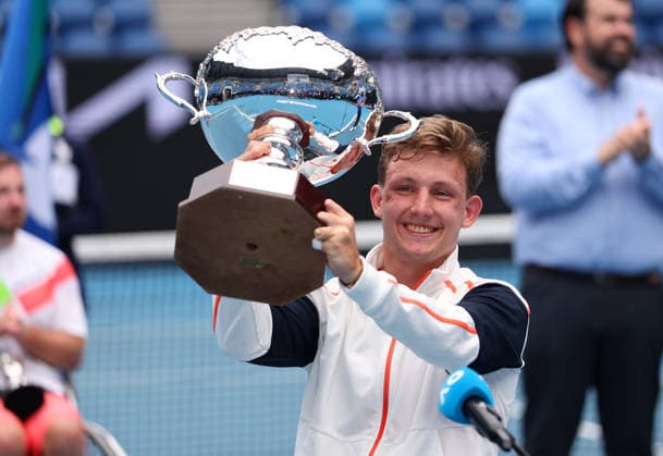 Niels Vink of Netherlands celebrates with the trophy Australian Open tennis tournament, Day Fourteen, Melbourne Park, Australia - 31 Jan 2026Melbourne Melbourne Park Victoria (VIC) Australia  Copyright: xEllaxLing Shutterstockx 16455625c
