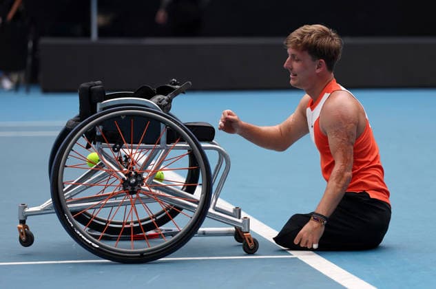 Niels Vink of Netherlands celebrates on match point Australian Open tennis tournament, Day Fourteen, Melbourne Park, Australia - 31 Jan 2026Melbourne Melbourne Park Victoria (VIC) Australia  Copyright: xEllaxLing Shutterstockx 16455625d