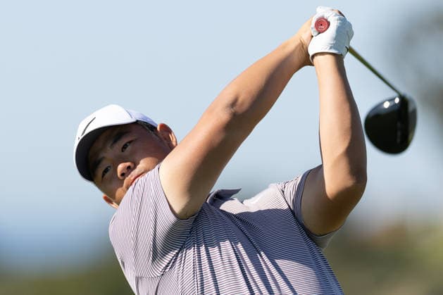LA JOLLA, CA - JANUARY 30: Tom Kim tees off on the North course during the second round of the Farmers Insurance Open on January 30, 2026, at Torrey Pines Golf Course in La Jolla, CA. (Photo by Karl Anderson Icon Sportswire) GOLF: JAN 30 PGA, Golf Herren Farmers Insurance Open EDITORIAL USE ONLY Icon272260130096