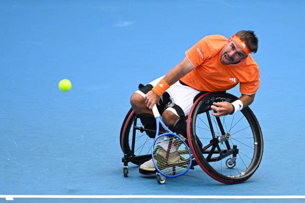 TENNIS AUSTRALIAN OPEN, Martin de la Puente of Spain in action during the men™s wheelchair singles final against Tokito Oda of Japan on day 14 of the 2026 Australian Open tennis tournament at Melbourne Park in Melbourne, Saturday, January 31, 2026. ( NO ARCHIVING MELBOURNE VICTORIA AUSTRALIA  Copyright: xJAMESxROSSx 20260131121903113647
