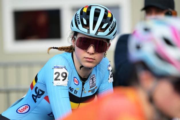 Belgian Liese Geuens pictured at the start of the junior women race at the UCI Cyclocross World Championships, on Saturday 31 January 2026, in Hulst, The Netherlands. DAVIDxPINTENS  x160002541x