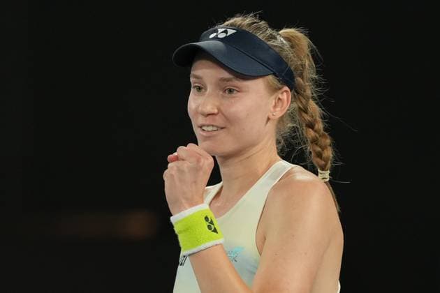 January 31, 2026: 5th seed ELENA RYBAKINA of Kazakhstan celebrates after defeating 1st seed ARYNA SABALENKA of Belarus on Rod Laver Arena in the Women s Singles Final match on day 14 in Melbourne, Australia. Cal Media Melbourne Australia - ZUMAc04_ 20260131_faf_c04_014 Copyright: xSydneyxLowx
