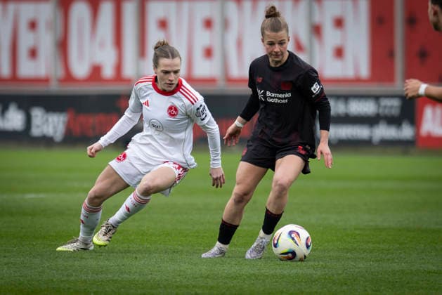 Womens Soccer Bundesliga Bayer 04 Leverkusen 1 FC Nürnberg, 31 01 2026 Kristin Kögel Bayer 04 Leverkusen, 11 , Nastassja Lein 1 FC Nürnberg, 24 Bayer 04 Leverkusen 1 FC Nürnberg on matchday 16 of the Google Pixel Womens Bundesliga on 31 01 2026 at the Ulrich Haberland Stadium in Leverkusen North Rhine-Westphalia DFL REGULATIONS PROHIBIT ANY USE OF PHOTOGRAPHS AS IMAGE SEQUENCES AND OR QUASI VIDEO Copyright: xBEAUTIFULxSPORTS AxelxKohringx