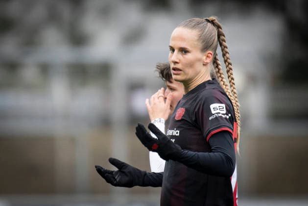 Womens Soccer Bundesliga Bayer 04 Leverkusen 1 FC Nürnberg, 31 01 2026 Juliette Vidal Bayer 04 Leverkusen, 56 gesturing Bayer 04 Leverkusen 1 FC Nürnberg on matchday 16 of the Google Pixel Womens Bundesliga on 31 01 2026 at Ulrich Haberland Stadium in Leverkusen North Rhine-Westphalia DFL REGULATIONS PROHIBIT ANY USE OF PHOTOGRAPHS AS IMAGE SEQUENCES AND OR QUASI VIDEO Copyright: xBEAUTIFULxSPORTS AxelxKohringx