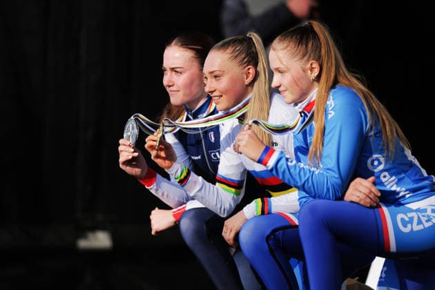 2026 UCI Cyclo-cross World Championships Picture by Alex Whitehead SWpix.com - 30 01 2026 - Cycling - 2026 UCI Cyclo-cross World Championships - Hulst, Zeeland, Netherlands - Junior Women- Podium - Winner Barbora Bukovska (Czechia), 2nd Place Lise Reyol (France), Third Place Lucie Grohova (Czechia) Copyright: x xSWpix.comx(t axPhotographyxHubxLtd)xAlexxWhitehead SWpix.comx SWP-3176-0068