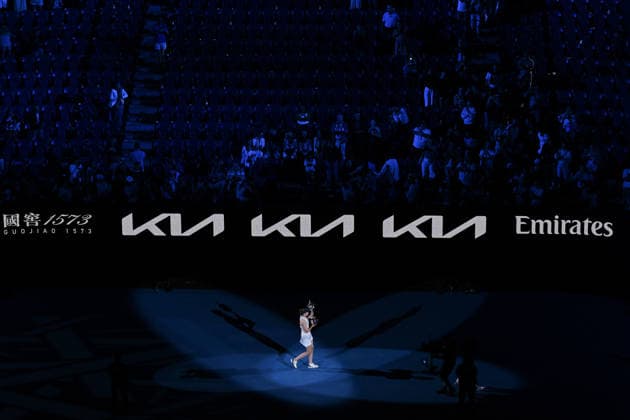 TENNIS AUSTRALIAN OPEN, Elena Rybakina of Kazakhstan poses for photographs with the Daphne Akhurst Memorial Cup after winning the women™s singles final against Aryna Sabalenka of Belarus on day 14 of the 2026 Australian Open tennis tournament at Melbourne Park in Melbourne, Saturday, January 31, 2026. ( NO ARCHIVING MELBOURNE VICTORIA AUSTRALIA  Copyright: xJAMESxROSSx 20260131189022650780