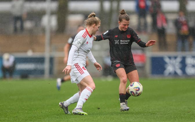 GER, Leverkusen, Bayer Leverkusen vs 1 FC Nürnberg, Google Pixel Womens Bundesliga, Football, DFB, Season 2025 2026, Ulrich Haberland Stadium, 16 Matchday in picture f l Franziska Mai 1 FC Nürnberg Women 18 , Kristin Kögel Bayer Leverkusen 11 , Duel DFB DFL REGULATIONS PROHIBIT ANY USE OF PHOTOGRAPHS AS IMAGE SEQUENCES AND OR QUASI VIDEO, 31 01 2026 Copyright: HMBxMedia HendrikxHamelau