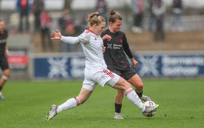 GER, Leverkusen, Bayer Leverkusen vs 1 FC Nürnberg, Google Pixel Womens Bundesliga, Football, DFB, Season 2025 2026, Ulrich Haberland Stadium, 16 Matchday in picture f l Franziska Mai 1 FC Nürnberg Women 18 , Kristin Kögel Bayer Leverkusen 11 , Duel DFB DFL REGULATIONS PROHIBIT ANY USE OF PHOTOGRAPHS AS IMAGE SEQUENCES AND OR QUASI VIDEO, 31 01 2026 Copyright: HMBxMedia HendrikxHamelau