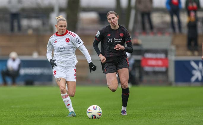 GER, Leverkusen, Bayer Leverkusen vs 1 FC Nürnberg, Google Pixel Womens Bundesliga, Football, DFB, Season 2025 2026, Ulrich Haberland Stadium, 16 Matchday in picture v l Fany Proniez 1 FC Nürnberg Women 3 , Caroline Kehrer Bayer Leverkusen 9 DFB DFL REGULATIONS PROHIBIT ANY USE OF PHOTOGRAPHS AS IMAGE SEQUENCES AND OR QUASI VIDEO, 31 01 2026 Copyright: HMBxMedia HendrikxHamelau