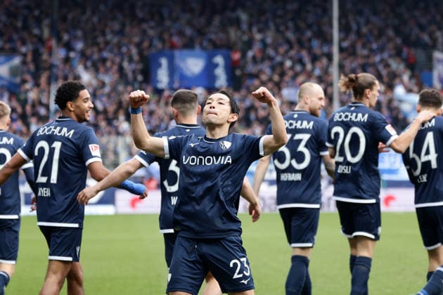 Bochum, Germany, 31 01 26, Koji Miyoshi VfL Bochum cheers after his goal for 1 0 during the Bundesliga 2 match between VfL 1848 Bochum FC Schalke 04 at the Vonovia Ruhrstadion in Bochum Photo by Joachim Bywaletz DFB DFL REGULATIONS PROHIBIT ANY USE OF PHOTOGRAPHS AS IMAGE SEQUENCES AND OR QUASI VIDEO Copyright: JoachimxBywaletz xJB-Sportfoto