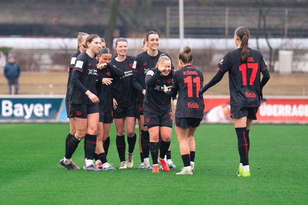 Vanessa Fudalla (Bayer Leverkusen, 21) scoring during the Google Pixel Frauen Bundesliga game between Bayer 04 Leverkusen and 1. FC Nürnberg at Ulrich - Haberland Stadium in Leverkusen, Germany Copyright: xLeoniexKiehlx xSPPx Sportspressphoto_SPR87155