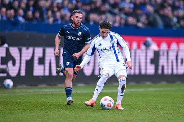 31 01 2026, Football, 2 Bundesliga, Season 2025 2026, Matchday 20, VfL Bochum FC Schalke 04, Maximilian Wittek VfL Bochum 1848 , Soufiane El Faouzi FC Schalke 04 xRHR PHOTO YYx Copyright: KROEGER RHR-FOTOx RHR-FOTO YY