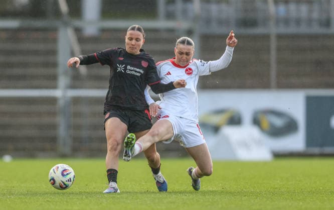 GER, Leverkusen, Bayer Leverkusen vs 1 FC Nürnberg, Google Pixel Womens Bundesliga, Football, DFB, Season 2025 2026, Ulrich Haberland Stadium, 16 Matchday in picture f l Julia Mickenhagen Bayer Leverkusen 18 , Lara Meroni 1 FC Nürnberg Women 11 DFB DFL REGULATIONS PROHIBIT ANY USE OF PHOTOGRAPHS AS IMAGE SEQUENCES AND OR QUASI VIDEO, 31 01 2026 Copyright: HMBxMedia HendrikxHamelau