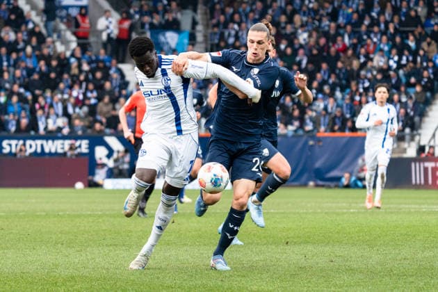 Germany 2 Bundesliga 2025 26 VfL Bochum vs FC Schalke 04 20 Matchday Saturday, 31 01 2026 Vonovia Ruhrstadion North Rhine-Westphalia, Germany Christian Gomis Schalke 04, 7 Noah Loosli VfL Bochum, 20 Copyright: xCelinaxLeiersx