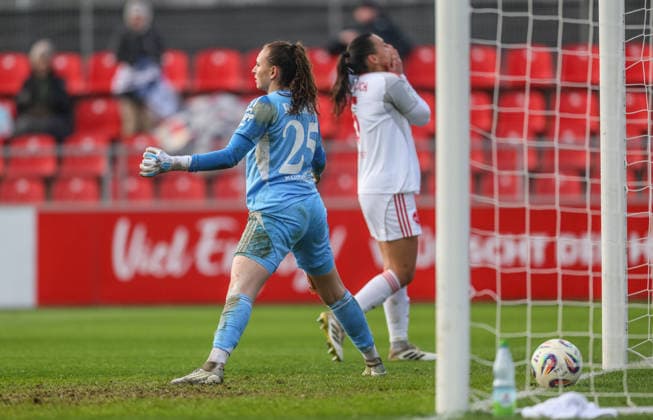 GER, Leverkusen, Bayer Leverkusen vs 1 FC Nürnberg, Google Pixel Womens Bundesliga, Football, DFB, Season 2025 2026, Ulrich Haberland Stadium, 16 Matchday in the picture from l Lourdes Romero 1 FC Nürnberg Women 25 and Clara Fröhlich 1 FC Nürnberg Women 5 after the own goal, Frustration, Emotions DFB DFL REGULATIONS PROHIBIT ANY USE OF PHOTOGRAPHS AS IMAGE SEQUENCES AND OR QUASI VIDEO, 31 01 2026 Copyright: HMBxMedia HendrikxHamelau