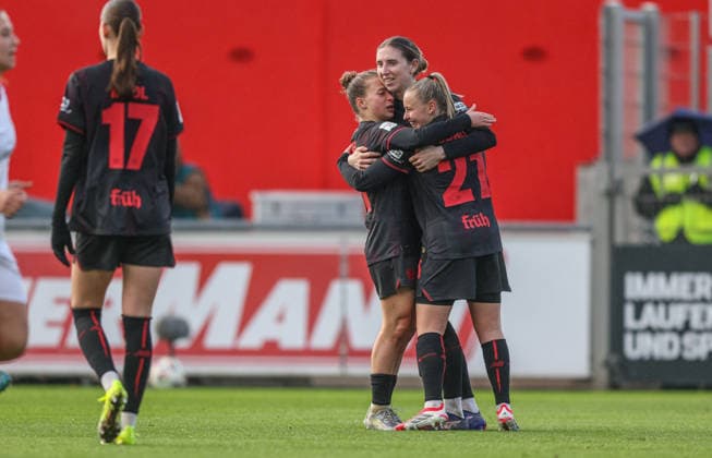 GER, Leverkusen, Bayer Leverkusen vs 1 FC Nürnberg, Google Pixel Womens Bundesliga, Football, DFB, Season 2025 2026, Ulrich Haberland Stadium, 16 Matchday in Picture Goal, Cheers and Joy, Emotions, Own Goal, Vanessa Fudalla Bayer Leverkusen Women 21 , 2 0 DFB DFL REGULATIONS PROHIBIT ANY USE OF PHOTOGRAPHS AS IMAGE SEQUENCES AND OR QUASI VIDEO, 31 01 2026 Copyright: HMBxMedia HendrikxHamelau