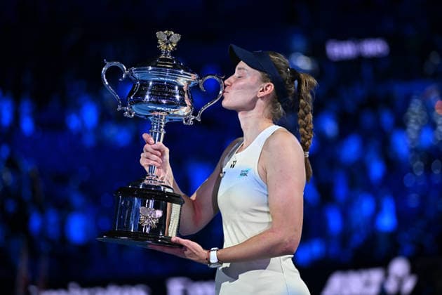 Elena Rybakina Wins Her First Australian Open Title - Melbourne Elena Rybakina (RUS) wins her first Australian Open title and her second slam after defeating Aryna Sabalenka (RUS) at the 2026 Australian Open at Melbourne Park in Melbourne, AUSTRALIA, on January 31, 2026. Photo by Corinne Dubreuil ABACAPRESS.COM Melbourne Australia  Copyright: xDubreuilxCorinne ABACAx