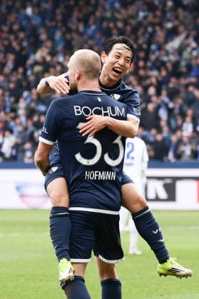 Bochum, Germany, 31 01 26, Philipp Hofmann VfL Bochum celebrates after his goal to 2 0 with Koji Miyoshi VfL Bochum during the Bundesliga 2 match between VfL 1848 Bochum FC Schalke 04 at the Vonovia Ruhrstadion in Bochum Photo by Joachim Bywaletz DFB DFL REGULATIONS PROHIBIT ANY USE OF PHOTOGRAPHS AS IMAGE SEQUENCES AND OR QUASI VIDEO Copyright: JoachimxBywaletz xJB-Sportfoto