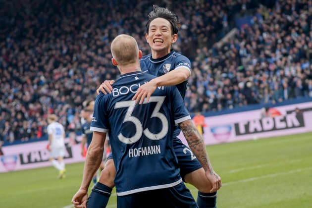 Philipp Hofmann Bochum 33 celebrates after scoring the 2-0 goal with Koji Miyoshi Bochum 23 31 01 2026 Football VfL Bochum vs FC Schalke 04, Vonovia Ruhrstadion, Bochum, DFB DFL REGULATIONS PROHIBIT ANY USE OF PHOTOGRAPHS AS IMAGE SEQUENCES AND OR QUASI VIDEO Copyright: xpepphotox xHorstxMauelshagenx pep00321, pep_20260131_hm_266386