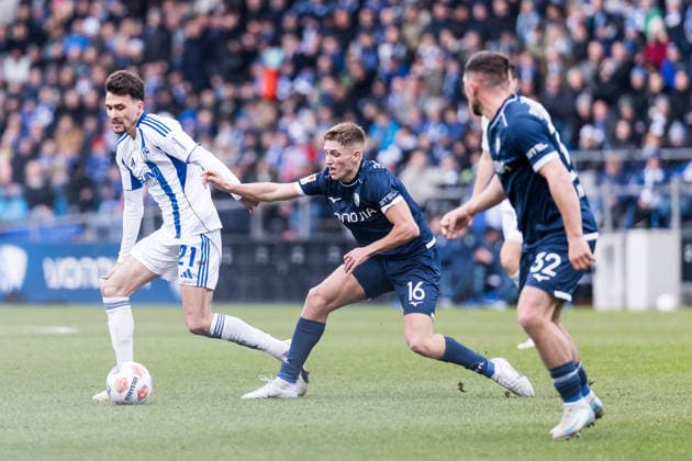 2 Soccer Bundesliga, VfL Bochum FC Schalke 04 31 01 2026 duel Dejan Ljubicic FC Schalke 04, 21 , Callum Marshall VfL Bochum, 16 2 Soccer Bundesliga, VfL Bochum FC Schalke 04, Bochum, VONONVIA Ruhrstadion, 31 01 2026 DFL REGULATIONS PROHIBIT ANY USE OF PHOTOGRAPHS AS IMAGE SEQUENCES AND OR QUASI VIDEO Copyright: xBEAUTIFULxSPORTS Wunderlx