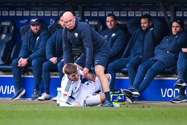 31 01 2026, Football, 2 Bundesliga, Season 2025 2026, Matchday 20, VfL Bochum FC Schalke 04, Coach Uwe Rösler VfL Bochum 1848 , Felipe Sanchez FC Schalke 04 xRHR PHOTO YYx Copyright: KROEGER RHR-FOTOx RHR-FOTO YY