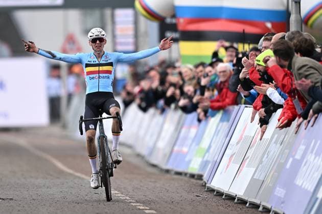 Belgian Aaron Dockx celebrates as he crosses the finish line to win the U23 men race at the UCI Cyclocross World Championships, on Saturday 31 January 2026, in Hulst, The Netherlands. DAVIDxPINTENS  x160031215x