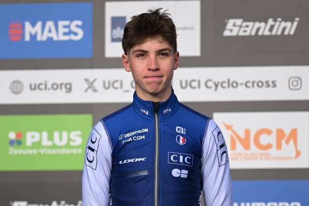 Silver medal winner French Aubin Sparfel celebrates on the podium after the U23 men race at the UCI Cyclocross World Championships, on Saturday 31 January 2026, in Hulst, The Netherlands. DAVIDxPINTENS  x160033710x