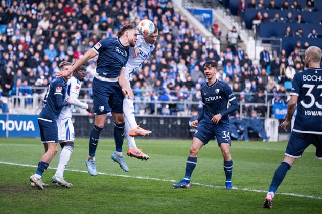 31 01 2026, Football, 2 Bundesliga, Season 2025 2026, Matchday 20, VfL Bochum FC Schalke 04, Philipp Strompf VfL Bochum 1848 , Edin Džeko Dzeko FC Schalke 04 xRHR PHOTO YYx Copyright: KROEGER RHR-FOTOx RHR-FOTO YY