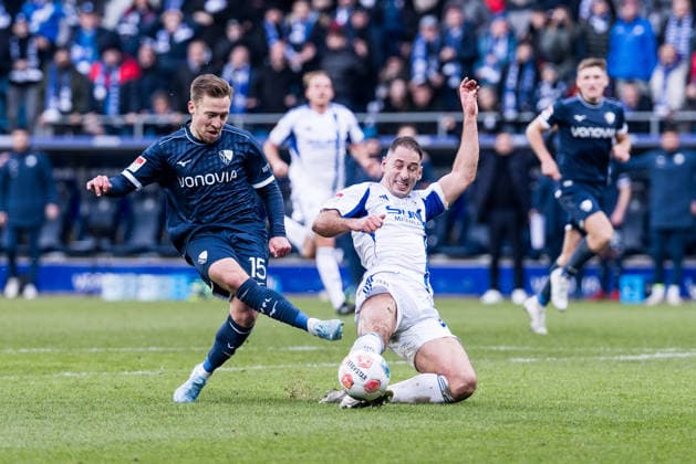 2 Soccer Bundesliga, VfL Bochum FC Schalke 04 31 01 2026 duel Felix Passlack VfL Bochum, 15 , Nikola Katic FC Schalke 04, 25 2 Soccer Bundesliga, VfL Bochum FC Schalke 04, Bochum, VONONVIA Ruhrstadion, 31 01 2026 DFL REGULATIONS PROHIBIT ANY USE OF PHOTOGRAPHS AS IMAGE SEQUENCES AND OR QUASI VIDEO Copyright: xBEAUTIFULxSPORTS Wunderlx