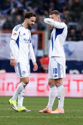 Bochum, Germany, 31 01 26, Kenan Karaman FC Schalke 04 and Edin Dzeko FC Schalke 04 look disappointed, during the Bundesliga 2 match between VfL 1848 Bochum FC Schalke 04 at the Vonovia Ruhrstadion in Bochum Photo by Joachim Bywaletz DFB DFL REGULATIONS PROHIBIT ANY USE OF PHOTOGRAPHS AS IMAGE SEQUENCES AND OR QUASI VIDEO Copyright: JoachimxBywaletz xJB-Sportfoto