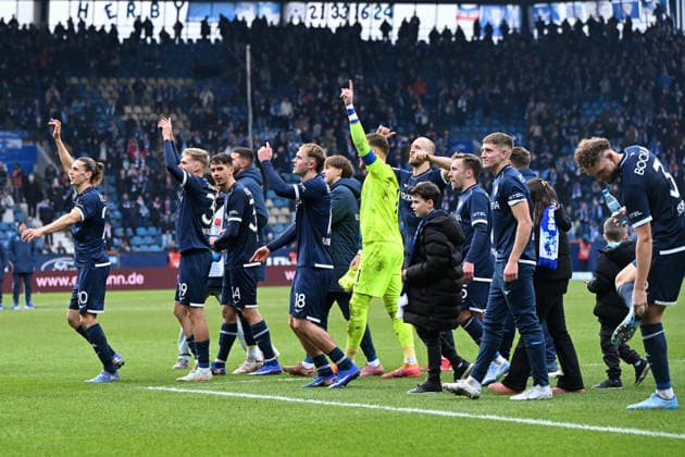 Players Bochum cheering, celebrating during the 2 Bundesliga match between VfL Bochum and FC Schalke 04, Vonovia Ruhrstadion on January 31, 2026 in Bochum, Germany Photo by Ralf Treese DeFodi Images Players Bochum celebrates, celebrating during the 2 Bundesliga match between VfL Bochum and FC Schalke 04 at Vonovia Ruhrstadion on January 31, 2026 in Bochum, Germany Photo by Ralf Treese DeFodi Images Photo by Ralf Treese DeFodi Images