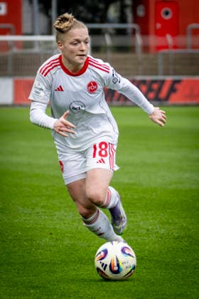 Womens Soccer Bundesliga Bayer 04 Leverkusen 1 FC Nürnberg, 31 01 2026 Franziska Mai 1 FC Nürnberg, 18 Bayer 04 Leverkusen 1 FC Nürnberg on matchday 16 of the Google Pixel Womens Bundesliga on 31 01 2026 at the Ulrich Haberland Stadium in Leverkusen North Rhine-Westphalia DFL REGULATIONS PROHIBIT ANY USE OF PHOTOGRAPHS AS IMAGE SEQUENCES AND OR QUASI VIDEO Copyright: xBEAUTIFULxSPORTS AxelxKohringx