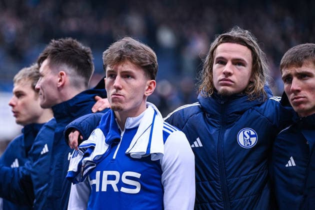 31 01 2026, Football, 2 Bundesliga, Season 2025 2026, Matchday 20, VfL Bochum FC Schalke 04, Max Grüger FC Schalke 04 , Mika Wallentowitz FC Schalke 04 , Felipe Sanchez FC Schalke 04 xRHR PHOTO YYx Copyright: KROEGER RHR-FOTOx RHR-FOTO YY