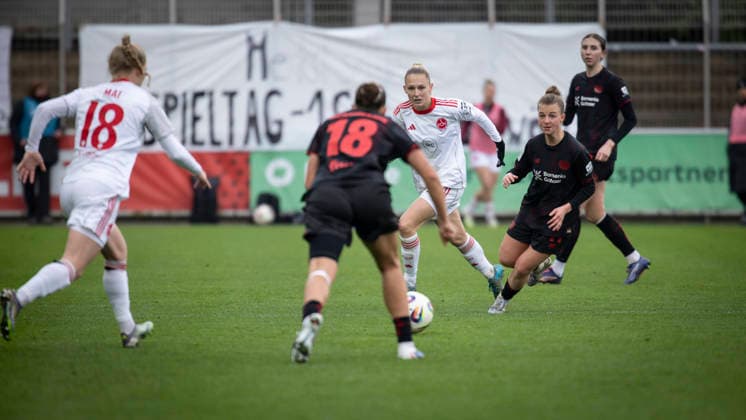 Womens Soccer Bundesliga Bayer 04 Leverkusen 1 FC Nuremberg, 31 01 2026 Franziska Mai 1 FC Nuremberg, 18 , Julia Mickenhagen Bayer 04 Leverkusen, 18 , Luisa Guttenberger 1 FC Nuremberg, 4 , Kristin Kögel Bayer 04 Leverkusen, 11 , Katharina Piljic Bayer 04 Leverkusen, 6 Bayer 04 Leverkusen 1 FC Nürnberg on matchday 16 of the Google Pixel Womens Bundesliga on 31 01 2026 at Ulrich Haberland Stadium in Leverkusen North Rhine-Westphalia DFL REGULATIONS PROHIBIT ANY USE OF PHOTOGRAPHS AS IMAGE SEQUENCES AND OR QUASI VIDEO Copyright: xBEAUTIFULxSPORTS AxelxKohringx