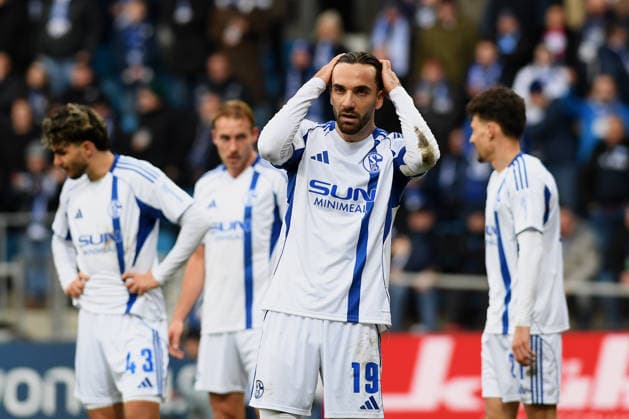 Kenan Karaman FC Schalke 04 gestures, gestures during the 2 Bundesliga match between VfL Bochum and FC Schalke 04, Vonovia Ruhrstadion on January 31, 2026 in Bochum, Germany Photo by Ralf Treese DeFodi Images Kenan Karaman FC Schalke 04 gestures during the 2 Bundesliga match between VfL Bochum and FC Schalke 04 at Vonovia Ruhrstadion on January 31, 2026 in Bochum, Germany Photo by Ralf Treese DeFodi Images Photo by Ralf Treese DeFodi Images