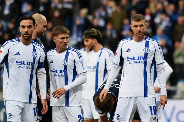 Edin Dzeko FC Schalke 04 looks on during the 2 Bundesliga match between VfL Bochum and FC Schalke 04, Vonovia Ruhrstadion on January 31, 2026 in Bochum, Germany Photo by Ralf Treese DeFodi Images Edin Dzeko FC Schalke 04 looks on during the 2 Bundesliga match between VfL Bochum and FC Schalke 04 at Vonovia Ruhrstadion on January 31, 2026 in Bochum, Germany Photo by Ralf Treese DeFodi Images Photo by Ralf Treese DeFodi Images