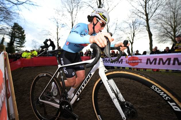 Belgian Marion Norbert Riberolle pictured in action during the elite women race at the UCI Cyclocross World Championships, on Saturday 31 January 2026, in Hulst, The Netherlands. DAVIDxPINTENS  x160045921x