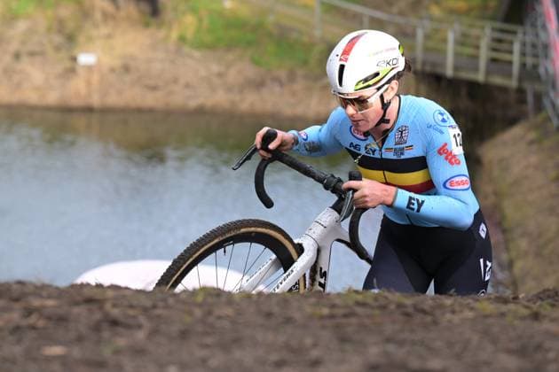 Belgian Marion Norbert Riberolle pictured in action during the elite women race at the UCI Cyclocross World Championships, on Saturday 31 January 2026, in Hulst, The Netherlands. DAVIDxPINTENS  x160046735x