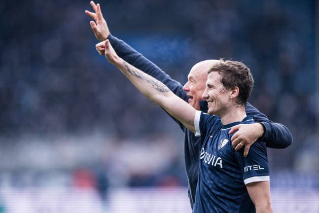 2 Soccer Bundesliga, VfL Bochum FC Schalke 04 31 01 2026 Uwe Rösler Coach VfL Bochum and Marcel Sobottka VfL Bochum, 31 waving towards fans 2 Soccer Bundesliga, VfL Bochum FC Schalke 04, Bochum, VONONVIA Ruhrstadion, 31 01 2026 DFL REGULATIONS PROHIBIT ANY USE OF PHOTOGRAPHS AS IMAGE SEQUENCES AND OR QUASI VIDEO Copyright: xBEAUTIFULxSPORTS Wunderlx
