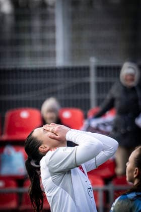 Womens Soccer Bundesliga Bayer 04 Leverkusen 1 FC Nuremberg, 31 01 2026 Clara Fröhlich 1 FC Nuremberg, 5 hits the own goal for 2 0 Bayer 04 Leverkusen 1 FC Nuremberg on matchday 16 of the Google Pixel Womens Bundesliga on 31 01 2026 at Ulrich Haberland Stadium in Leverkusen North Rhine-Westphalia DFL REGULATIONS PROHIBIT ANY USE OF PHOTOGRAPHS AS IMAGE SEQUENCES AND OR QUASI VIDEO Copyright: xBEAUTIFULxSPORTS AxelxKohringx