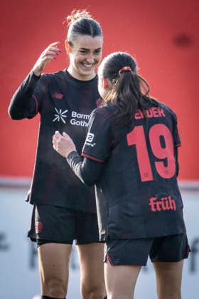 Womens Soccer Bundesliga Bayer 04 Leverkusen 1 FC Nürnberg, 31 01 2026 Goal celebration Selina Ostermeier Bayer 04 Leverkusen, 2 celebrates with goal scorer Loreen Bender Bayer 04 Leverkusen, 19 the 3 0 Bayer 04 Leverkusen 1 FC Nürnberg on matchday 16 of the Google Pixel Womens Bundesliga on 31 01 2026 at Ulrich Haberland Stadium in Leverkusen North Rhine-Westphalia DFL REGULATIONS PROHIBIT ANY USE OF PHOTOGRAPHS AS IMAGE SEQUENCES AND OR QUASI VIDEO Copyright: xBEAUTIFULxSPORTS AxelxKohringx