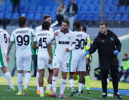 Celebrities Sassuolo s Domenico Berardi celebrates after scoring goal 0-1 during the Serie A soccer match between Pisa and Sassuolo at the Cetilar Arena Romeo Anconetani Stadium in Pisa; Center West Italy; Tuesday January 31; 2026 ; Soccer  Copyright: xAlessandroxLaxRocca LaPressex