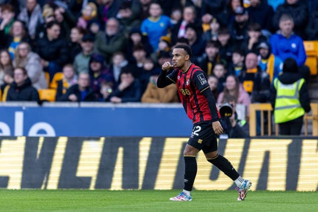 Wolverhampton Wanderers v Bournemouth, Premier League GOAL scores 1-0 Bournemouth forward Eli Junior Kroupi (22) scores and celebrates during the Premier League match between Wolverhampton Wanderers and Bournemouth at Molineux, Wolverhampton, UK on 31 January 2026. Wolverhampton Molineux West Midlands UK Editorial use only DataCo restrictions apply See www.football-dataco.com , Copyright: xManjitxNarotrax PSI-23661-0007
