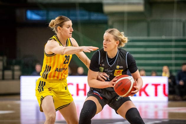 Basketball Berlin 31 01 2026 Season 2025 2026 DBBL 1 Bundesliga Alba Berlin Saarlouis Royals Emma Eichmeyer Saarlouis, No 09 Alina Hartmann Alba, No 29