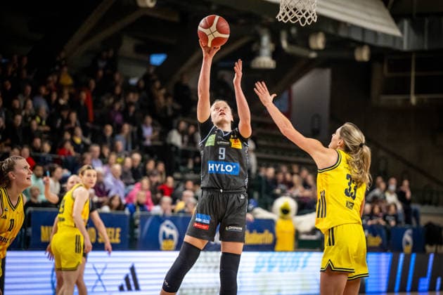 Basketball, Women, DBBL, ALBA Berlin - Saarlouis Royals