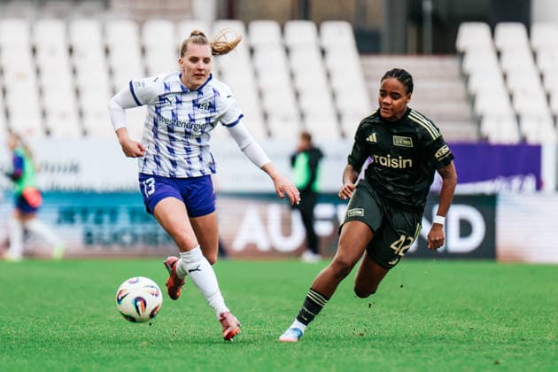 Google Pixel Womens Bundesliga SGS Essen 1 FC Union Berlin 31 01 2026 Maike Beretzen SGS Essen, 13 in duel with Naika Reissner 1 FC Union Berlin, 42 Google Pixel Womens Bundesliga SGS Essen 1 FC Union Berlin Essen, Stadion an der Hafenstraße 31 01 2025 DFB REGULATIONS PROHIBIT ANY USE OF PHOTOGRAPHS AS IMAGE SEQUENCES AND OR QUASI VIDEO Copyright: xBEAUTIFULxSPORTS Freisenx