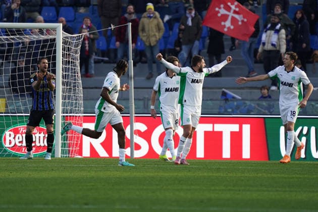 Celebrities Sassuolo s Ismael Kone celebrates after score goals 1-3 during the Serie A soccer match between Pisa and Sassuolo at the Cetilar Arena Romeo Anconetani Stadium in Pisa; Center West Italy; Tuesday January 31; 2026 ; Soccer  Copyright: xAlessandroxLaxRocca LaPressex