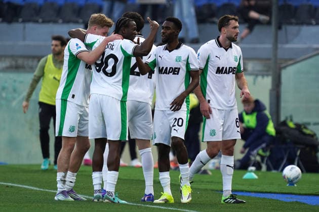 Celebrities Sassuolo s Ismael Kone celebrates after score goals 1-3 during the Serie A soccer match between Pisa and Sassuolo at the Cetilar Arena Romeo Anconetani Stadium in Pisa; Center West Italy; Tuesday January 31; 2026 ; Soccer  Copyright: xAlessandroxLaxRocca LaPressex