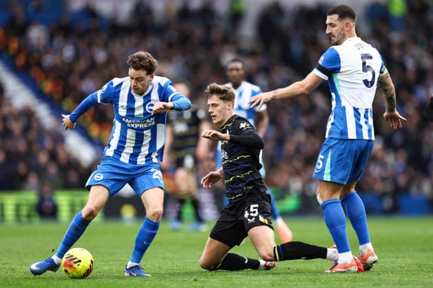 Brighton und Hove Albion gegen Everton 31. Januar 2026, Brighton Premier League Fußball Brighton und Hove Albion gegen Everton Diego Gomez von Brighton Hove Albion, Harrison Armstrong von Everton und Lewis Dunk von Brighton Hove Albion Foto Jacques Feeney Abseits Brighton UK  Copyright: xJacquesxFeeneyx xOffsidexOffside